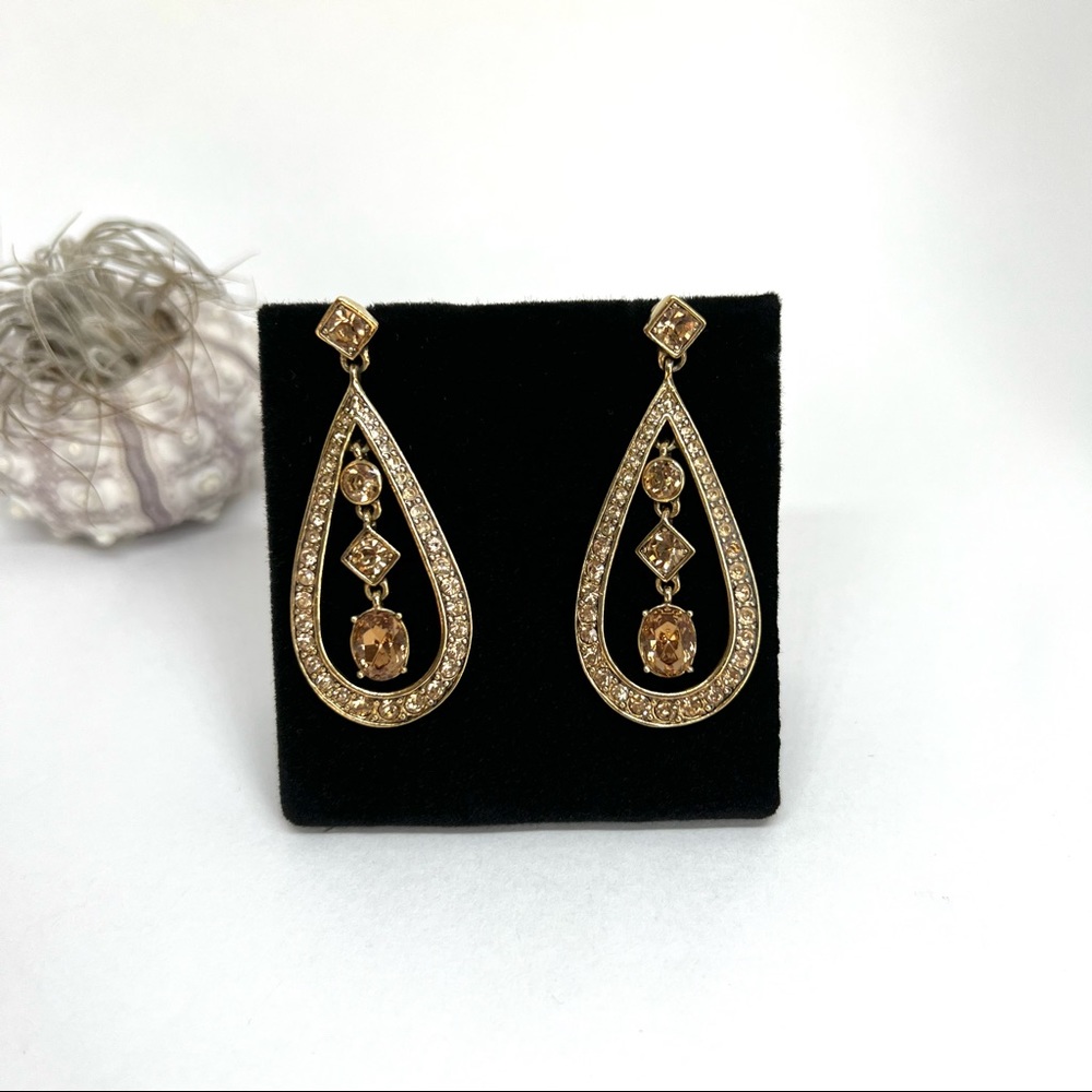 Gorgeous Gold Tone Rhinestone Clip-On Drop Earrings!